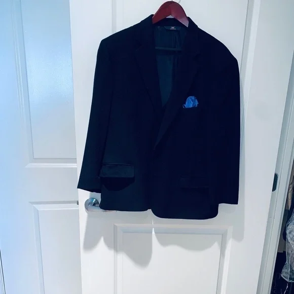 Brooks Brothers 100% Cashmere Sport Coat. - Picture 2 of 16